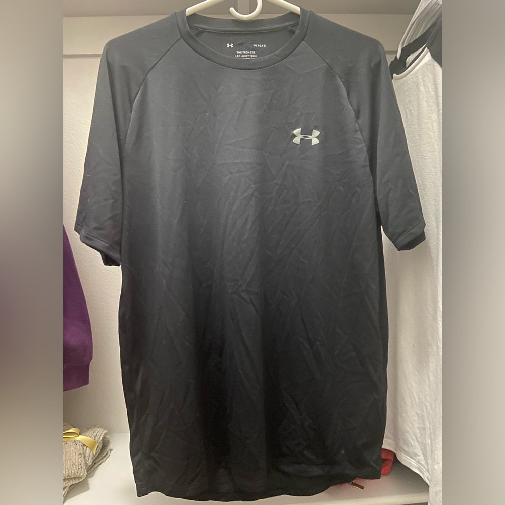 Under Armour Tshirt